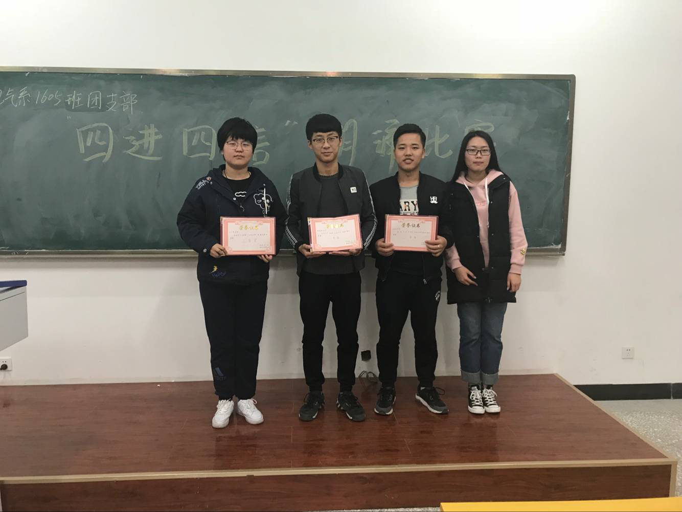 图片1.png 图片1.png