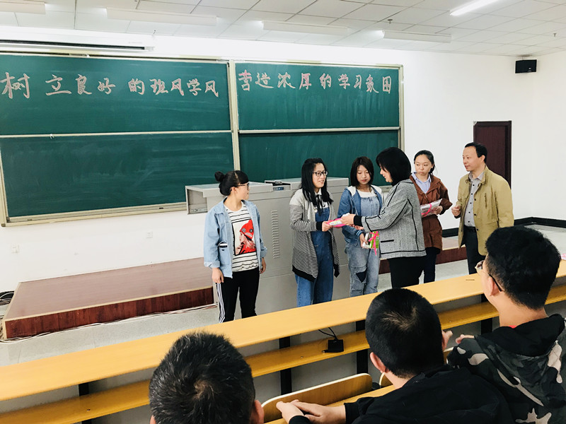 1061352565_副本.jpg 1061352565_副本.jpg